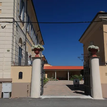 All'asilo 住宿加早餐酒店 Villanova Mondovì