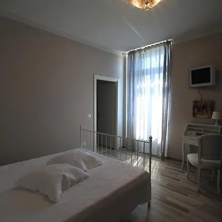 All'asilo 住宿加早餐酒店 Villanova Mondovì